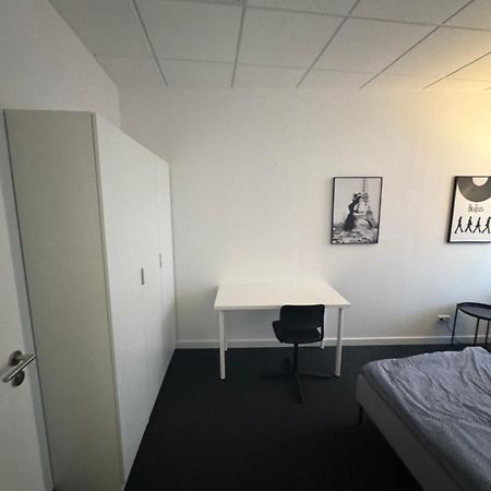 Wohnung Mit 9 Schlafzimmern Und 1 Wohnzimmer Ottobrunn Eksteriør billede